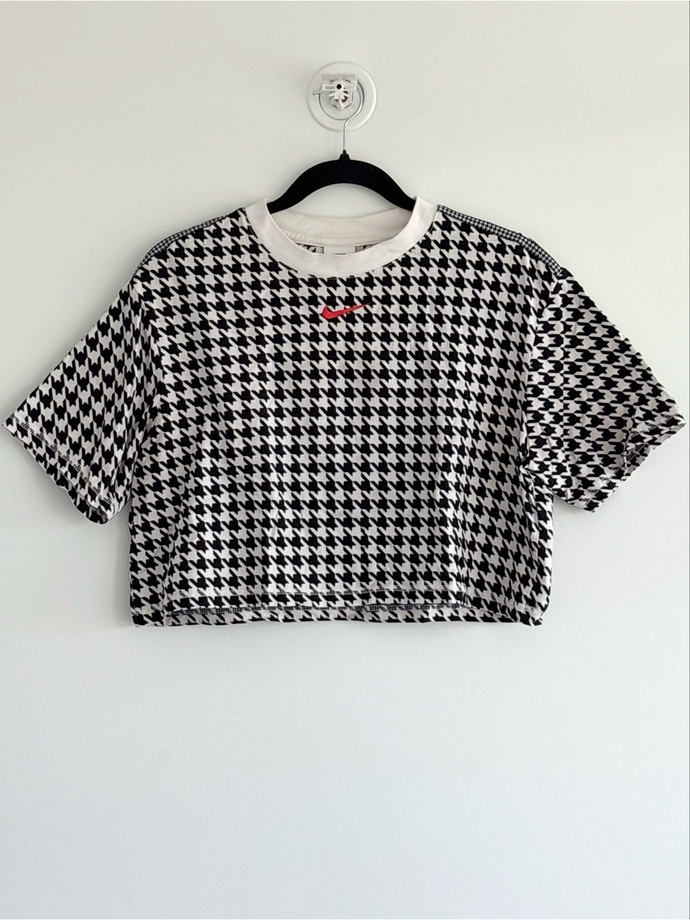 Nike Cropped Houndstooth Short Sleeve Top - Black & White